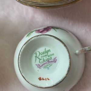Roslyn china summer beauty set